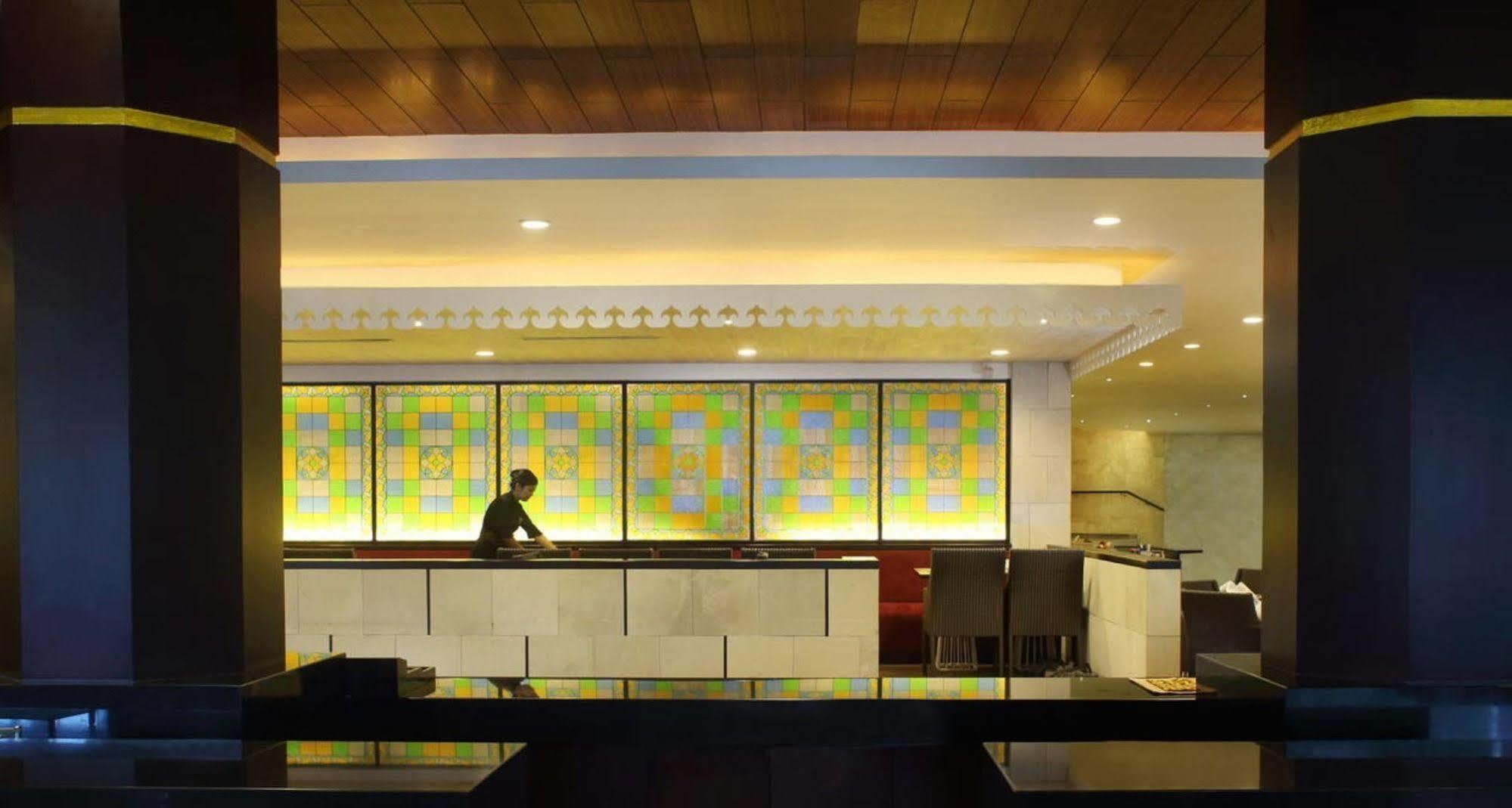 Hotel Santika Premiere Jogja Yogyakarta Eksteriør bilde